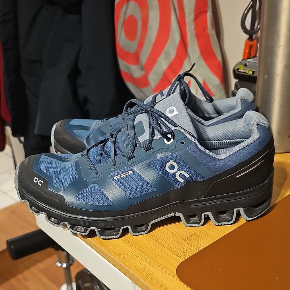 On Running Men's Navy and Black Athletic Shoes